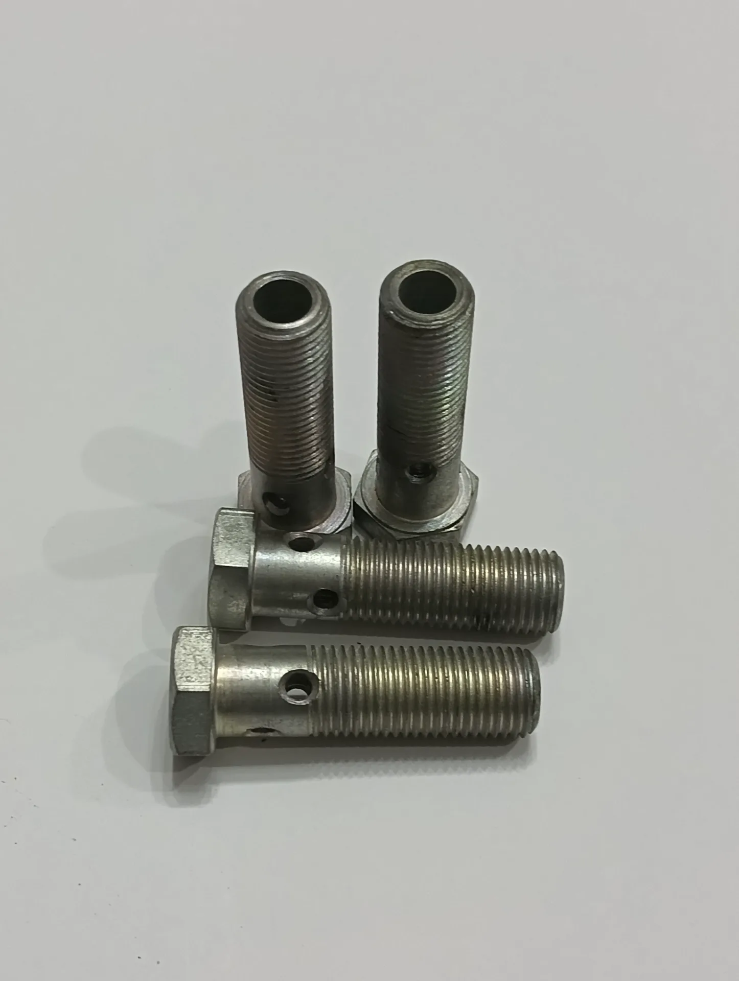 Болт штуцер топливный Камаз 2