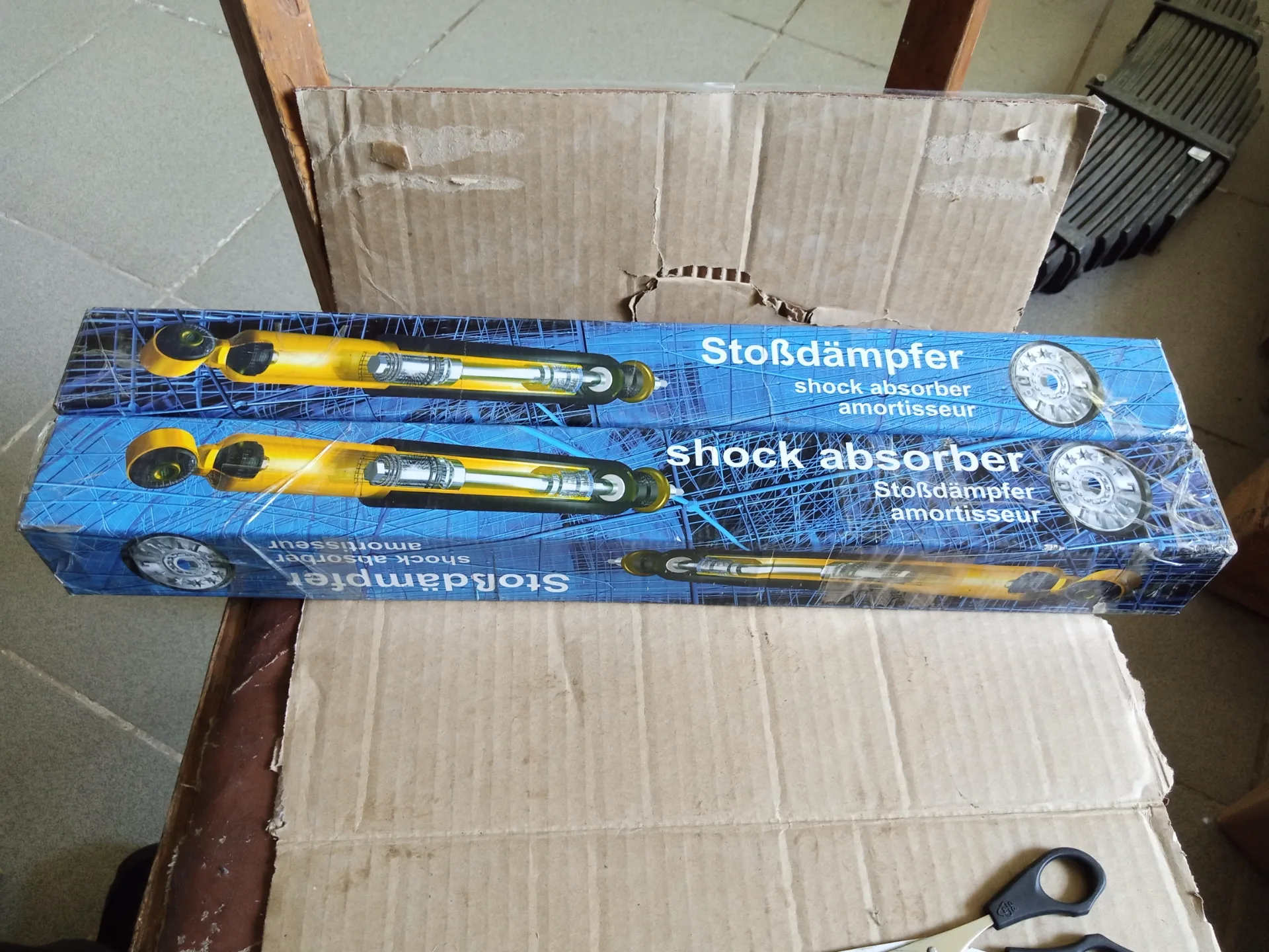 Амортизатор задний Volkswagen Golf 4 2