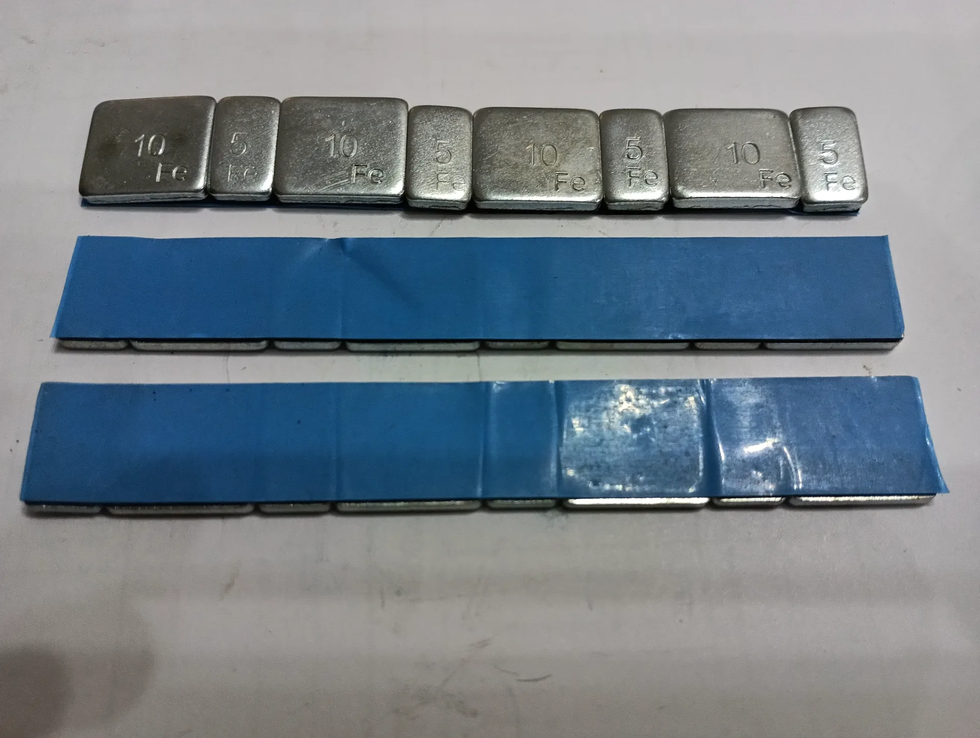 Грузик самоклеющийся балансировочный 2