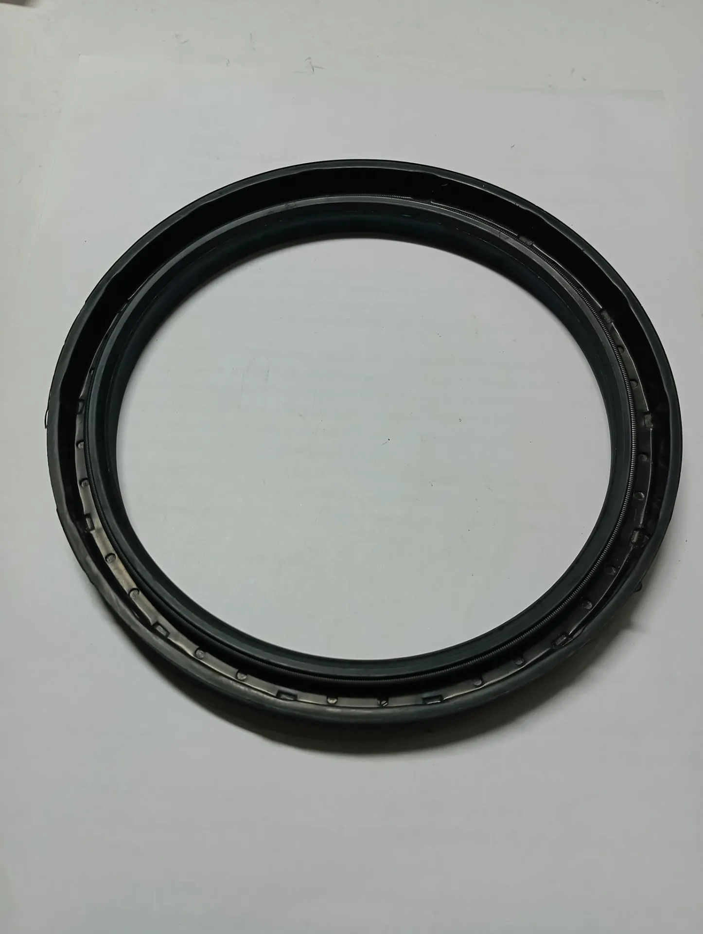 Сальник задней ступицы ЗИЛ 142х168 2