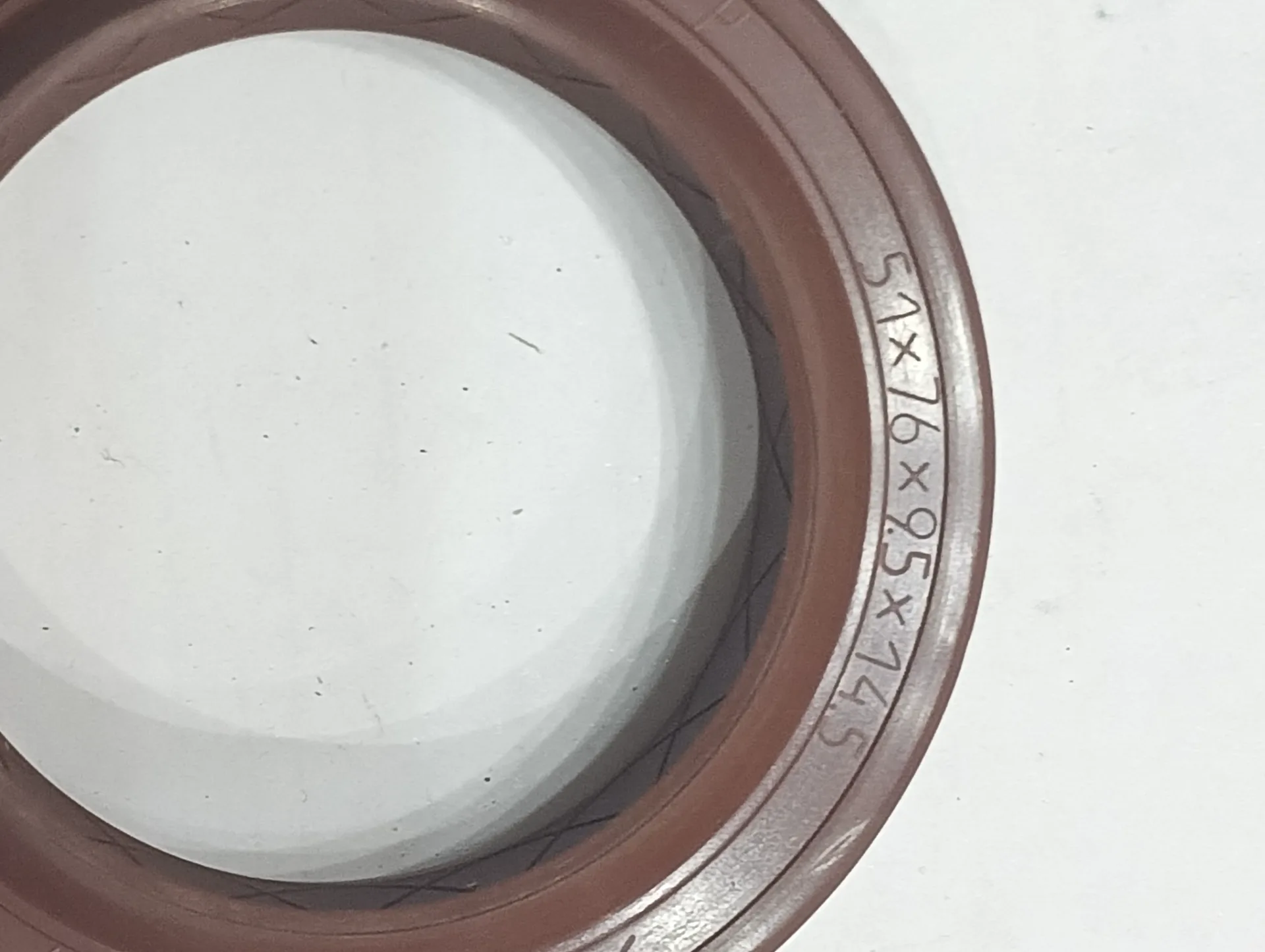 Сальник ГАЗ-53 КПП вторичного вала 51х76х9,5х14,5 3