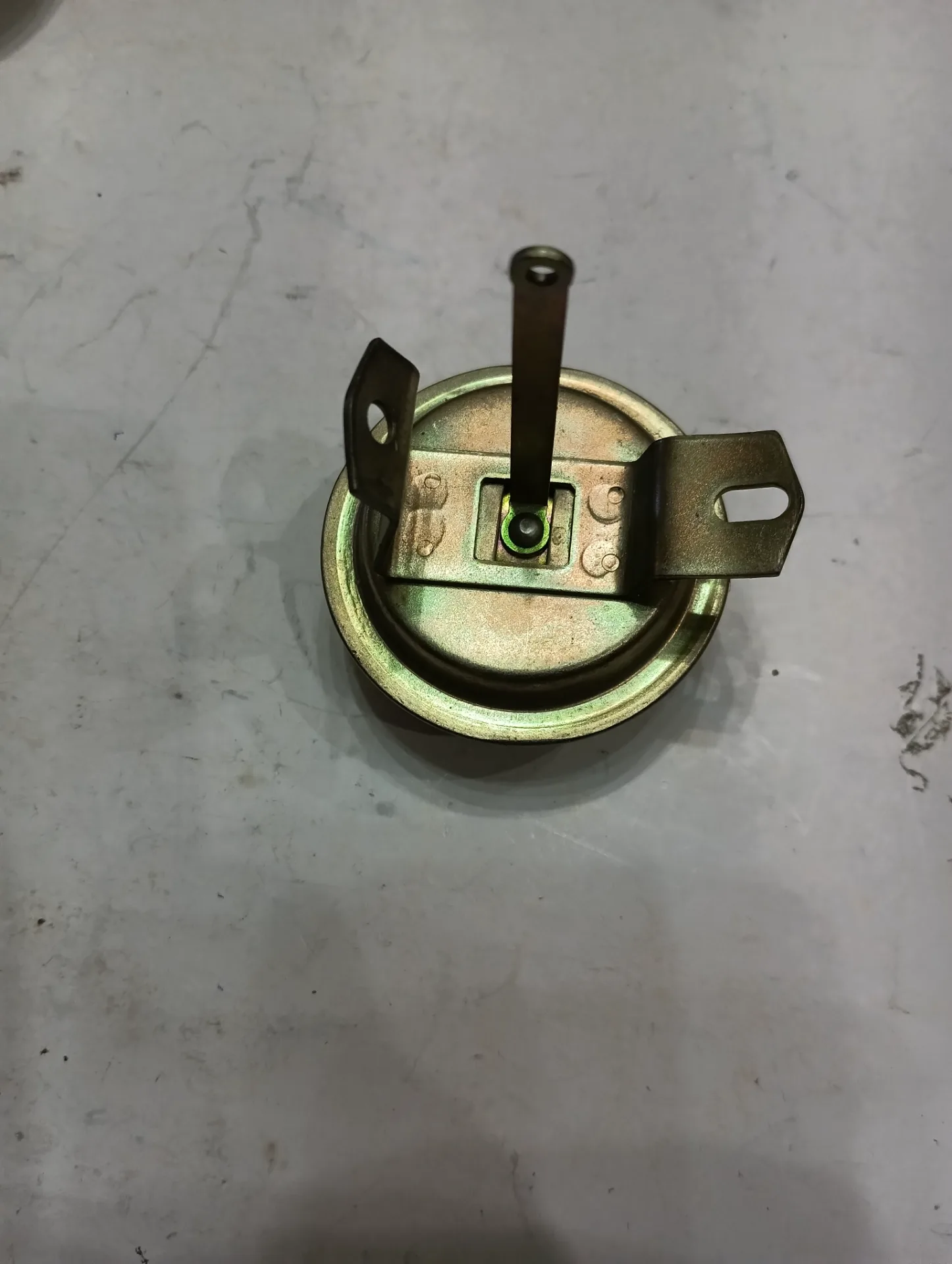 Вакуумный регулятор опережения зажигания УАЗ 452, 469, ГАЗ контактного трамблера Р119 2