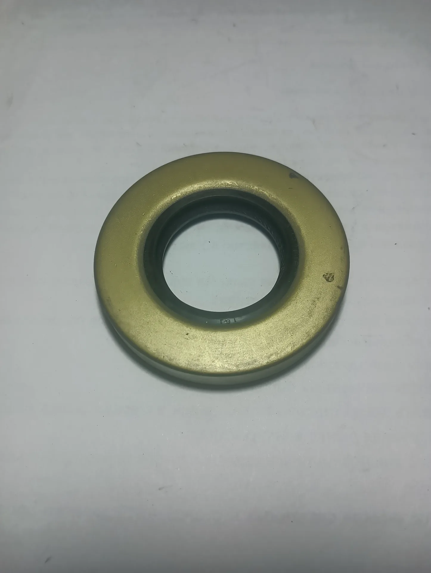 Сальник хвостовика редуктора TOYOTA LAND CRUISER KZJ78 1993-96