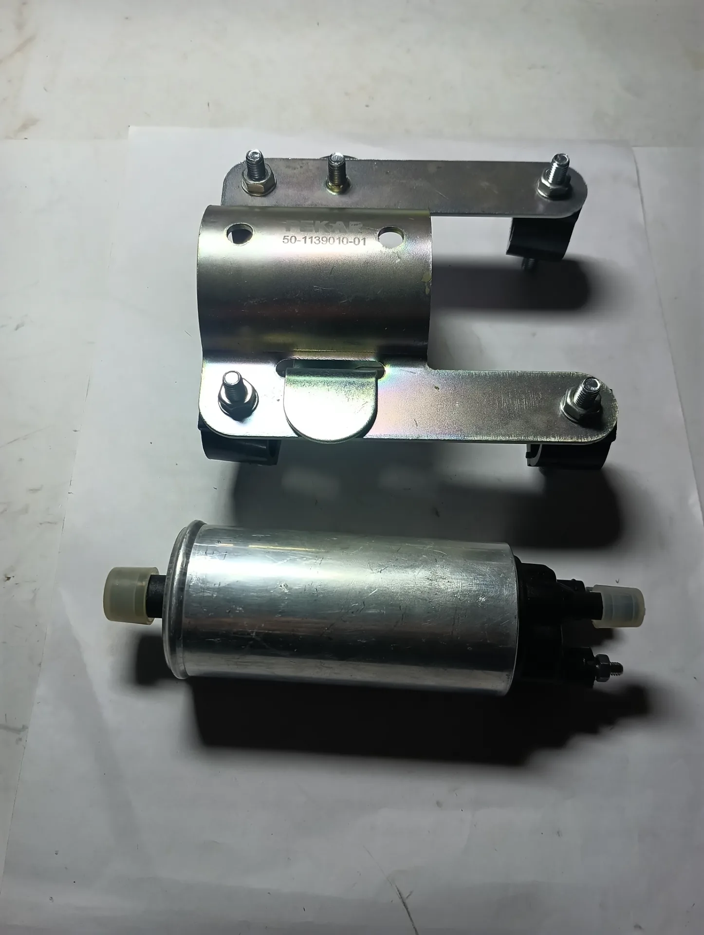 Электробензонасос Волга, ГАЗЕЛЬ  дв. 406 с кронштейном