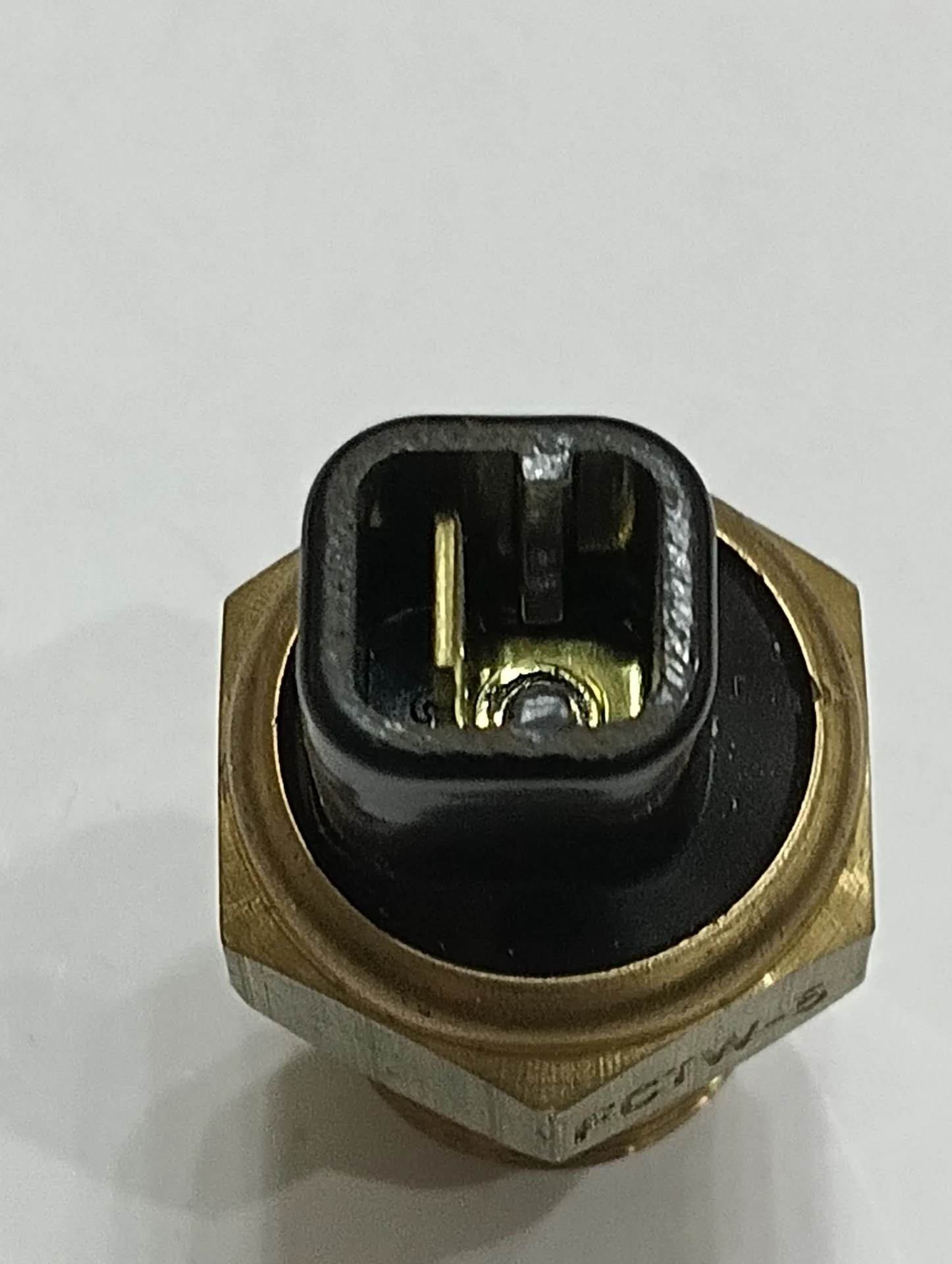 Датчик температуры воды/ двигателя 3