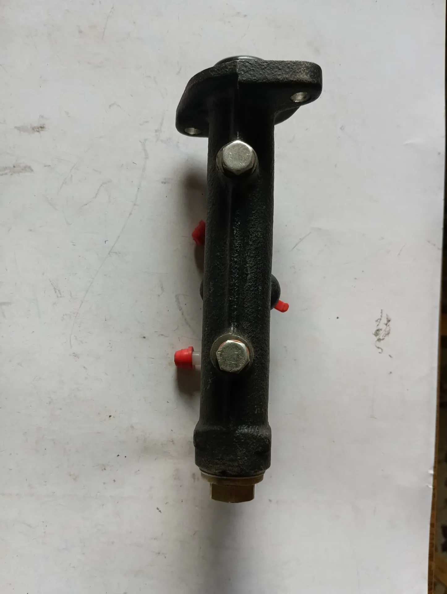 Главный тормозной цилиндр ВАЗ 2101-2107 3