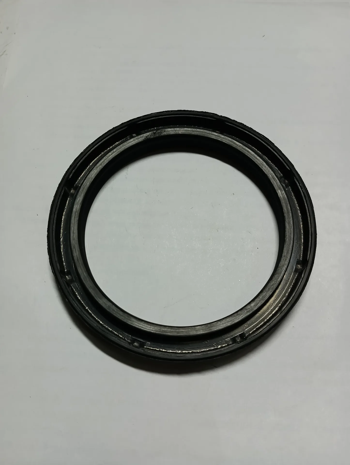 Сальник ЗИЛ-5301 ступицы задней 98х127х12х14 2