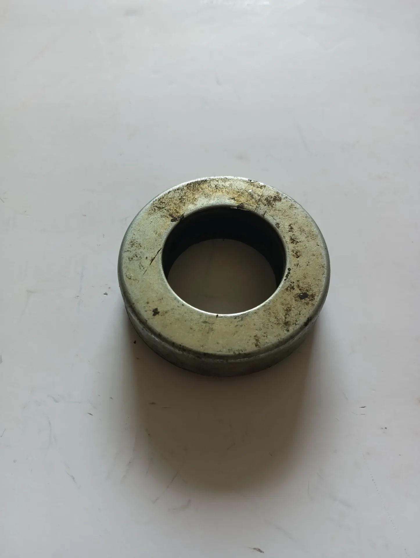 Подшипник опорный шкворня Газ-52 2