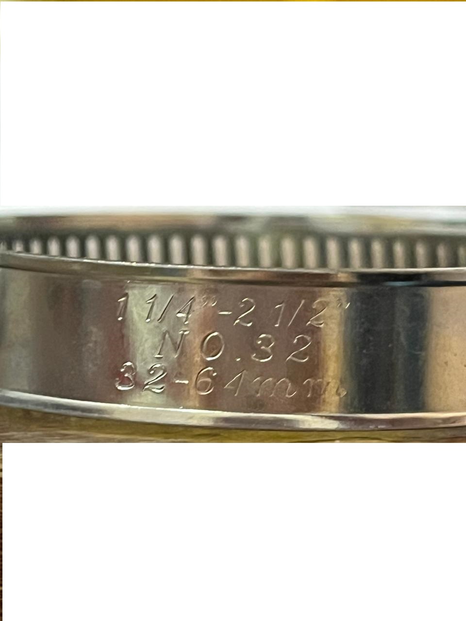 Хомут 32-64 мм 2