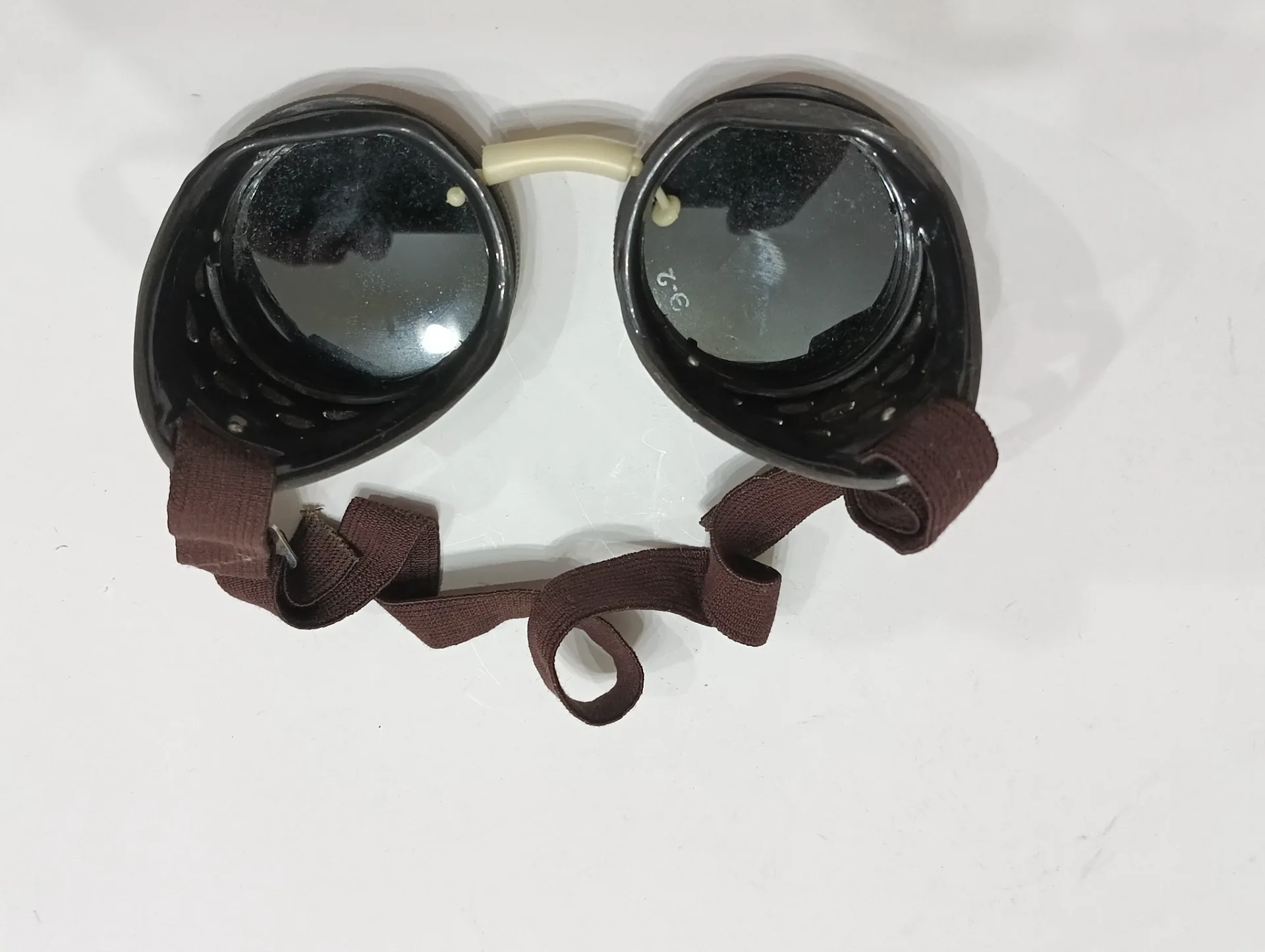 Очки защитные для сварочных работ ЗНР1-Э-2 2