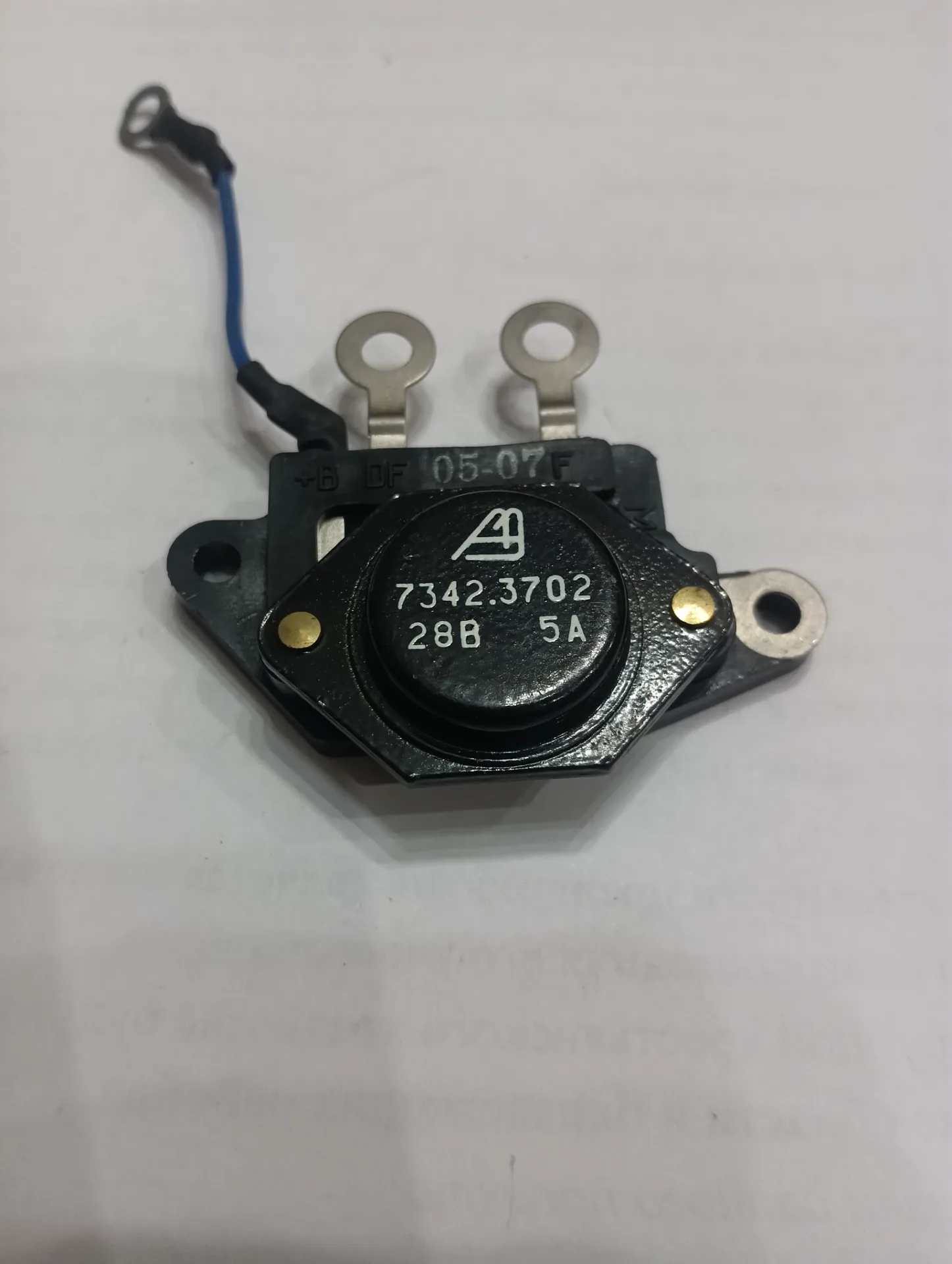 Регулятор напряжения Камаз 28В 5А