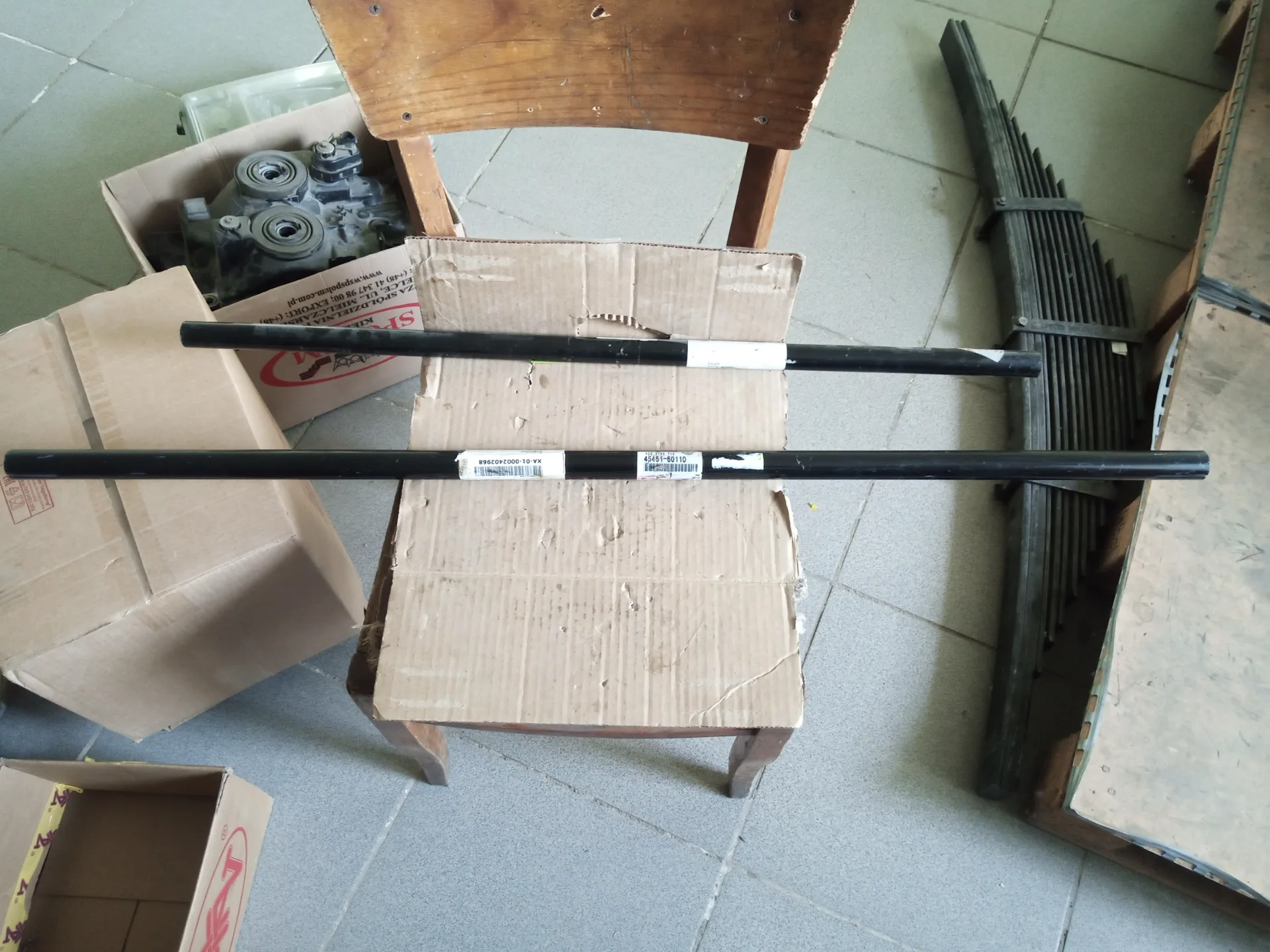 Тяга рулевая голая Тойота длинная и короткая