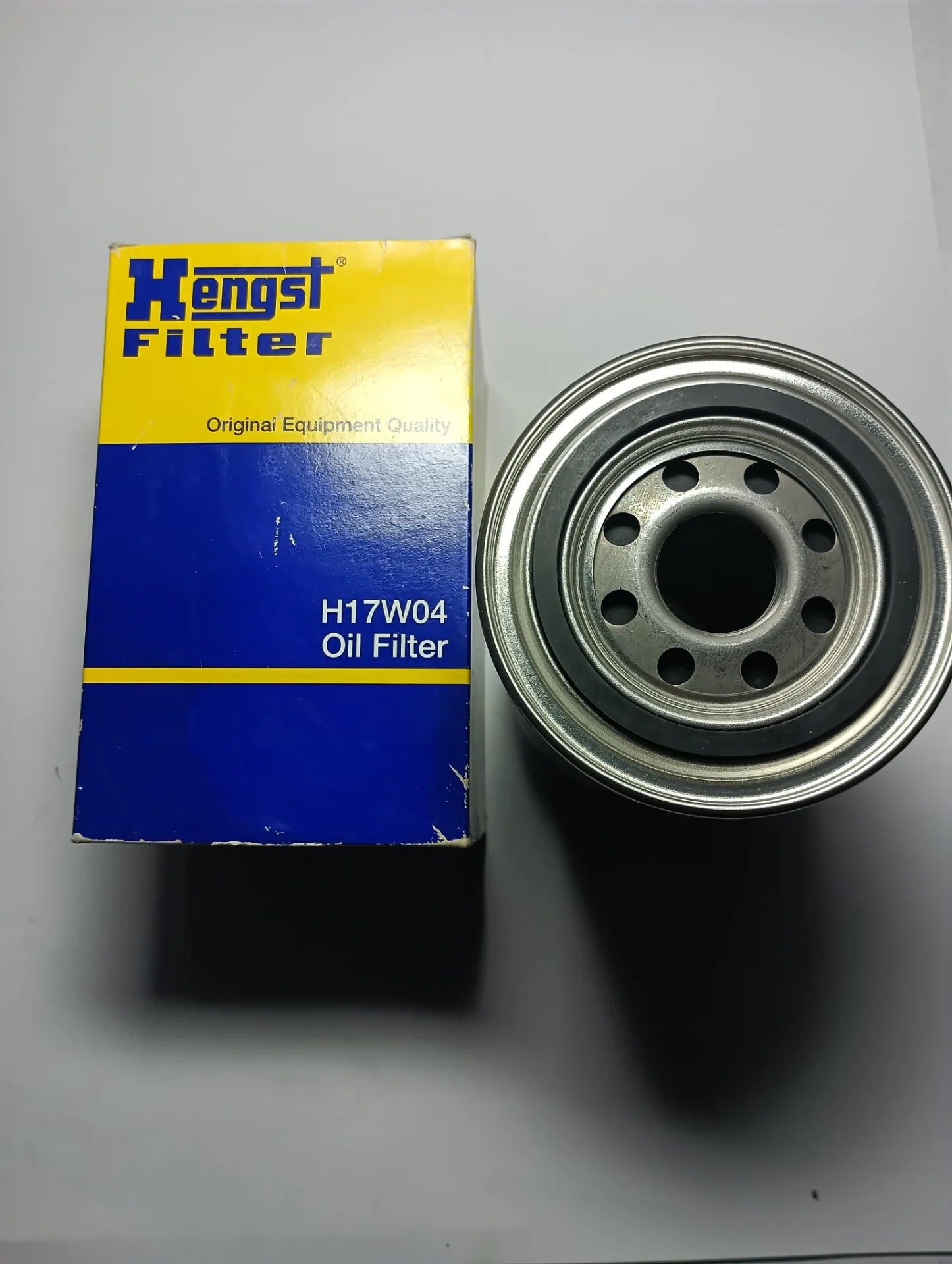 Фильтр масляный Hengst Filter · Арт. H17W04 3
