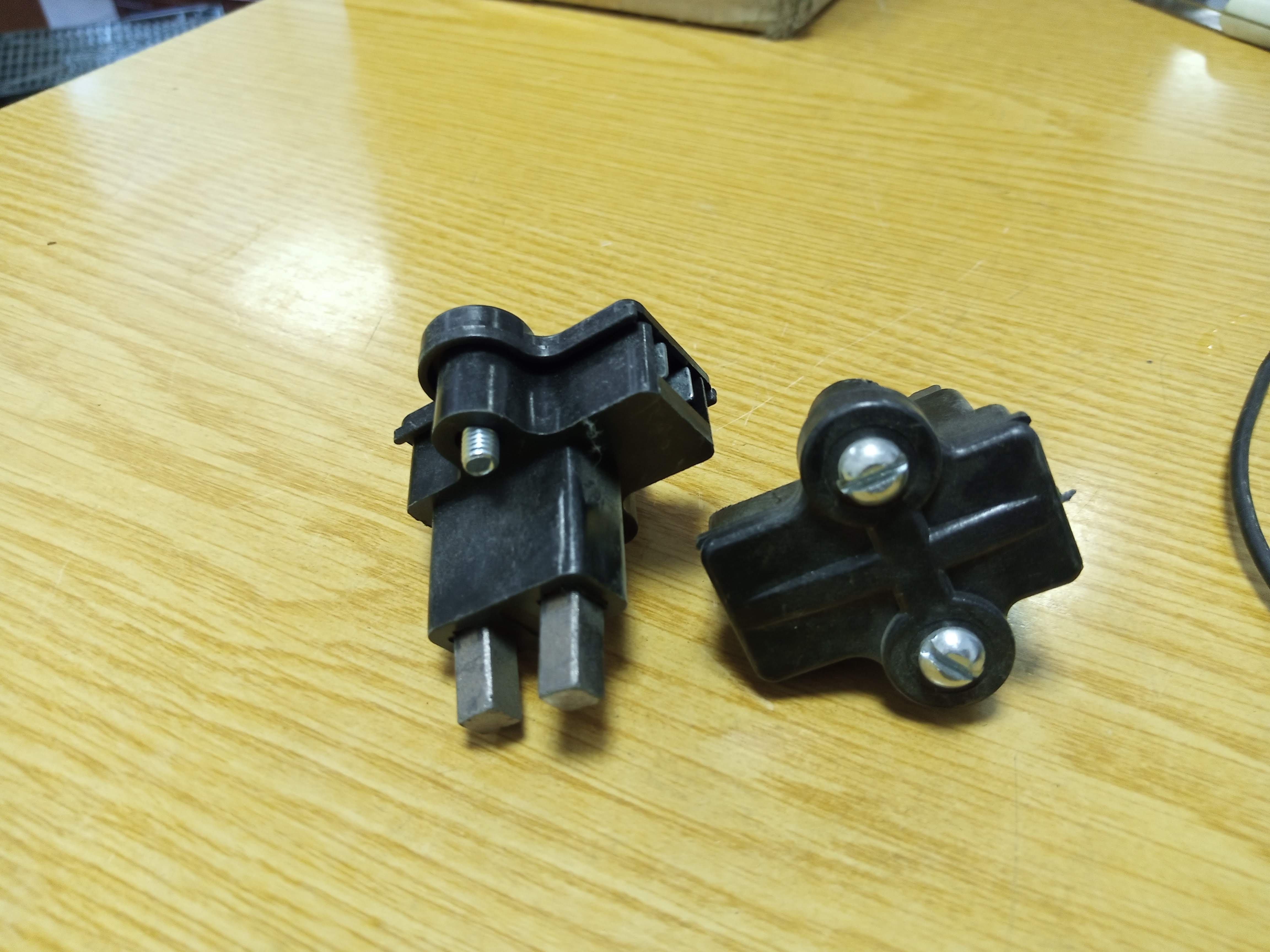 Щеткодержатель генератора УАЗ